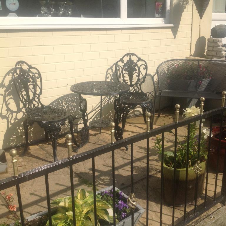The Dragonfly Bed & Breakfast Blackpool Bagian luar foto